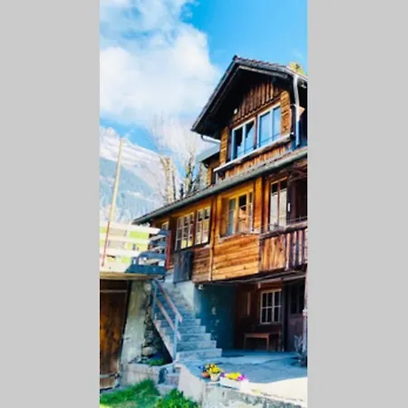 Апартаменты Beautiful In Vintage House In Кандерштег